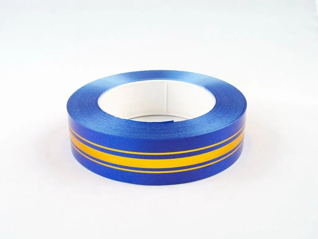 Лента пластик с золотой полоской, 2смх45м; Польша