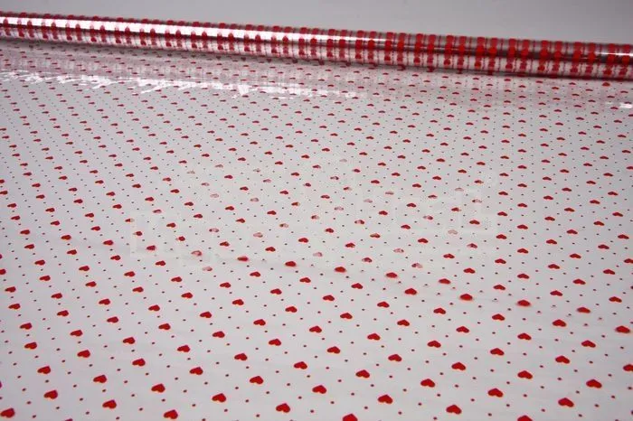 Рулон пленка Мелкие сердца, красный, 70см; Россия